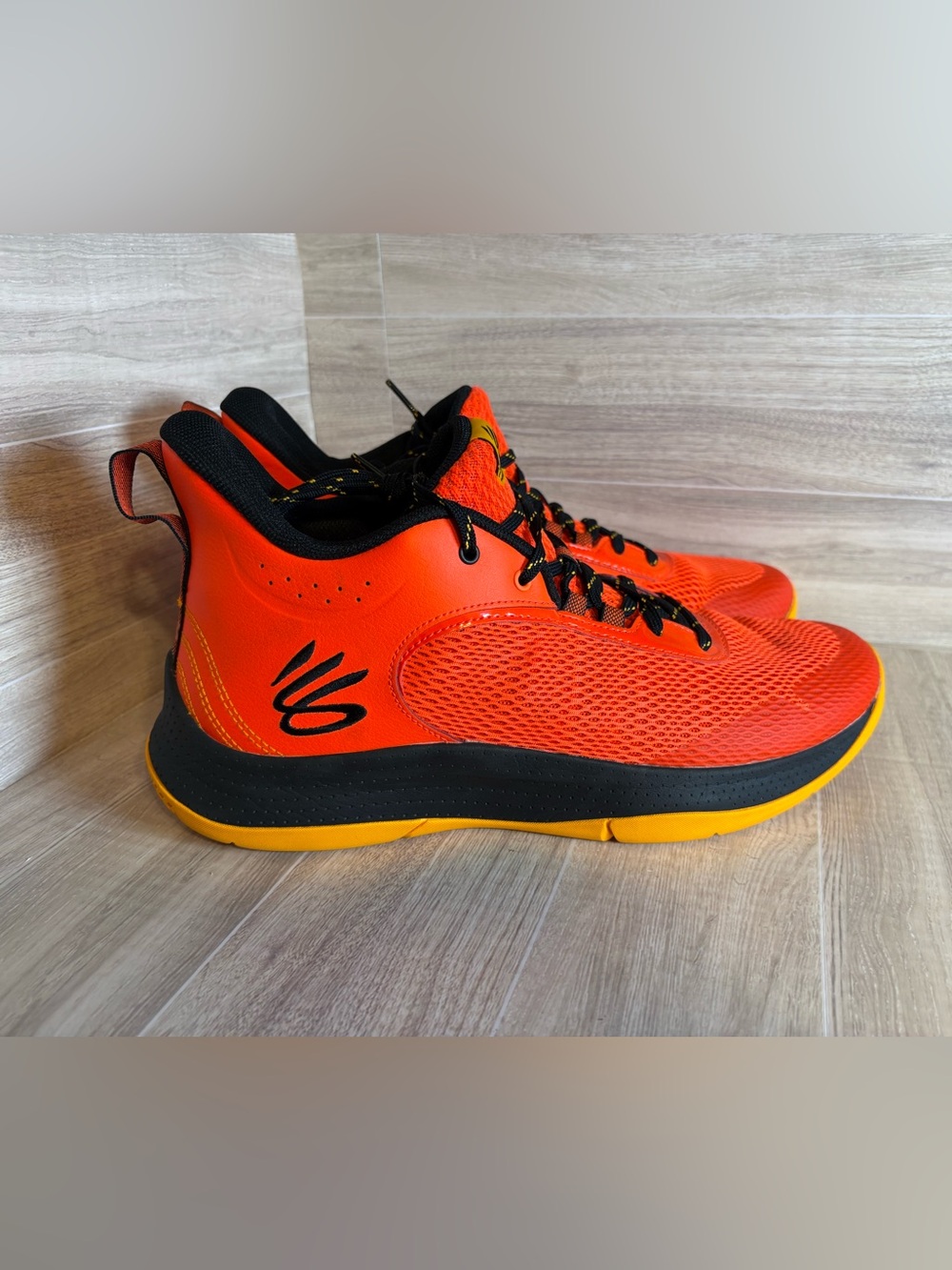 Under Armour Curry 3Z6 3025090-600 Red Basketball Shoes Sneakers Mens Size 11